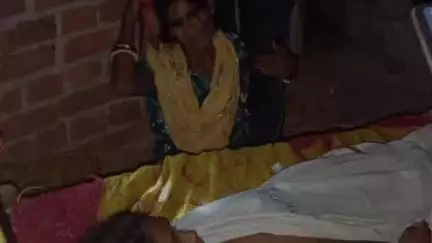 सारठ: मधुपुर मार्ग पर डुमरिया के पास टोटो-बाइक की टक्कर में 8 वर्षीय बच्चे की मौत, पुलिस कर रही है छानबीन