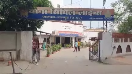 मिलक: थाना सिविल लाइंस के निकट बनी तीन दुकानों को ज़मींदोज़ करने के लिए नगर पालिका की टीम ने लगाए लाल निशान