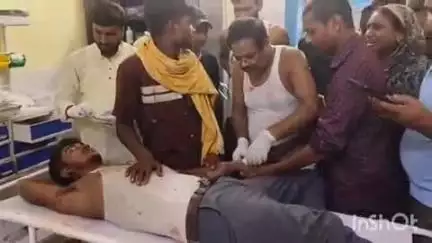 फलका: सालेपुर स्कूल के पास दो बाइकों की टक्कर में दो लोग घायल