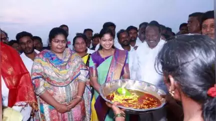 పాలచూరులో సిసి రోడ్లు ప్రారంభించిన ఎమ్మెల్యే విజయశ్రీ