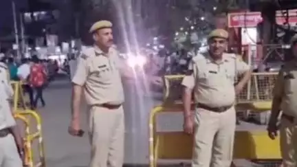 हनुमानगढ़: हनुमानगढ़ जिला मुख्यालय पर ए-ग्रेड की नाकाबंदी, शहर के बाजारों में पुलिस ने की पैदल गश्त, 16 पटाखा बुलेट किए गए सीज