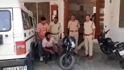 शुजालपुर: शुजालपुर सिटी पुलिस ने चोरी हुई मोटरसाइकिल ज़ब्त कर अज्ञात आरोपी को गिरफ्तार किया