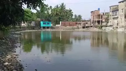 জয়নগর ১: জয়নগর মজিলপুর পৌরসভার 14 নম্বর ওয়ার্ডের বেআইনি পুকুর ভাড়াটের অভিযোগ