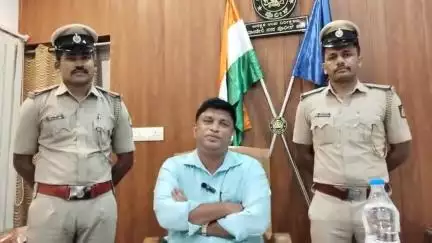 ದಾಂಡೇಲಿ: ಜಿಲ್ಲೆಯಲ್ಲಿ ಅಪರಾಧ ಚಟುವಟಿಕೆಗಳ ನಿಯಂತ್ರಣಕ್ಕೆ ಅಗತ್ಯ ಕ್ರಮ‌: 
ನಗರದಲ್ಲಿ ಜಿಲ್ಲಾ ಪೊಲೀಸ್ ವರಿಷ್ಠಾಧಿಕಾರಿ ನಾರಾಯಣ.ಎಂ