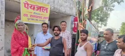 छतरपुर: छतरपुर में फुटपाथ दुकानदार संघ ने पनशाला का किया शुभारंभ