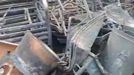 बारुण थाना के नजदीक dara टेंट पंडाल  हाउस 4:00 बजे सुबह आग लगी पूरा जलकर खाक हुआ
11,6,2025#### Mubarak Ansari