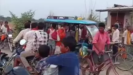 जमुनहा: चौगोई क्षेत्र में साप्ताहिक बाजार में सब्जी लेने गई बुजुर्ग महिला को बाइक ने टक्कर मारी, अस्पताल भेजा गया