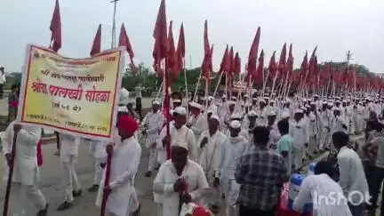 रिसोड: रिसोड वरून श्री संत गजानन महाराज यांची पालखी  पंढरपूरकडे रवाना