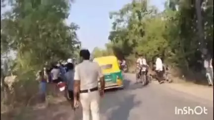 रतनी फरीदपुर: सहबाज पुर गाँव स्थित बधार से पुलिस ने एक अज्ञात शव बरामद किया