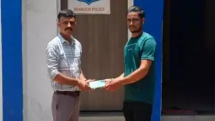 અંકલેશ્વર: પાનોલી પોલીસ દ્વારા તેરા તુજ કો અર્પણ અંતર્ગત CEIR પોર્ટલની મદદથી ગુમ થયેલ 5 મોબાઈલ ફોન મૂળ માલિકોને પરત કરાયા