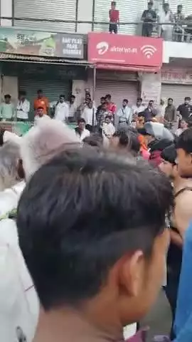 Saiyan Chauraha sadak hadsa