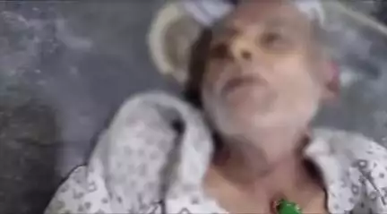 हाथरस: हाथरस जंक्शन रेलवे स्टेशन पर रेल में अचेत अवस्था में मिले वृद्ध को RPF ने अस्पताल पहुंचाया, डॉक्टरों ने किया मृत घोषित