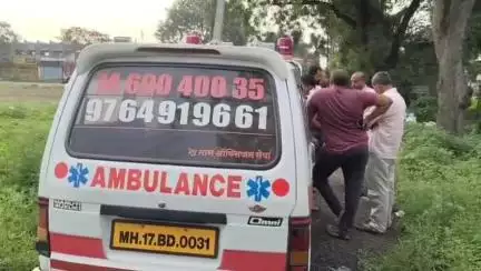 राहुरी: देवळाली प्रवरा-श्रीरामपूर रोडवर बस मोटरसायकलचा भीषण अपघात,मोटरसायकलस्वार जागीच ठार.
