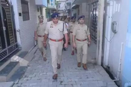 बरेली किराए के मकान में खून से लथपथ मिला सिपाही का शव, पत्नी-बेटी लापता, एसएसपी और एसपी सिटी मौके पर पहुंचे