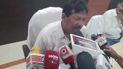 ସଦର: ଧରତିଆବା ଜନ ଜାତୀୟ ଗ୍ରାମ ଉତ୍କର୍ଷ ଅଭିଯାନ କଳାହାଣ୍ଡି ଜିଲ୍ଲା ରେ ଆରମ୍ଭ ନେଇ ଏଡିଏମଙ୍କ ପ୍ରତିକ୍ରିୟା