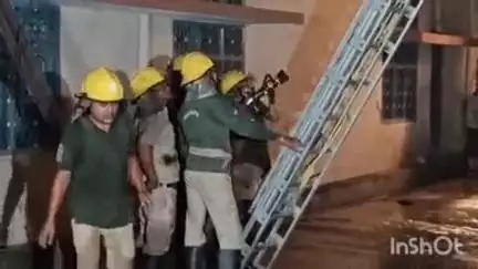 रायपुर: राजधानी के फाफाडीह क्षेत्र स्थित केमिकल फैक्ट्री में लगी भीषण आग