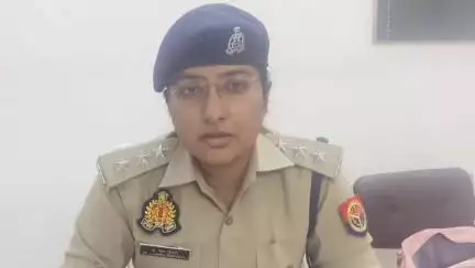 रॉबर्ट्सगंज: रॉबर्ट्सगंज में अधेड़ को सड़क पर हाथ-पैर बांधकर पीटने और घसीटने के मामले में CO नगर डॉ चारू द्विवेदी ने दिया बयान