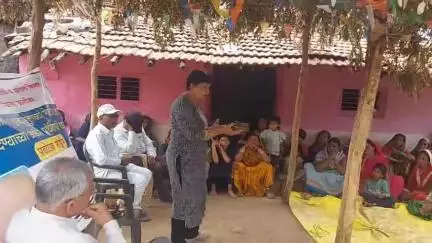 अंधश्रद्धा निर्मूलन करण्यासाठी मेळघाट मधील नागरिकांना जादूचे प्रयोग करून दाखवण्यात आले