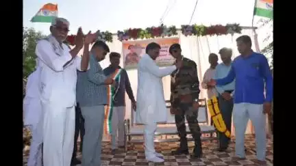 પાલીતાણા: જામવાળી ગામે આર્મીની ટ્રેનિંગ પૂર્ણ કરીને વતન પરત ફરતા જવાનના સામૈયા કરાયા સ્વાગત યાત્રા કઢાઇ, પૂર્વ ધારાસભ્ય ઉપસ્થિત