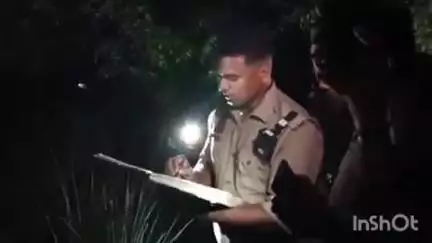 अकबरपुर: आलापुर थाना क्षेत्र में 3 बाइक सवार बदमाशों ने मोबाइल दुकानदार पर डंडों से किया हमला