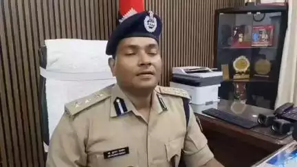 मुफ्फसिल थानान्तर्गत घटित #दोहरे_हत्याकांड के 01 नामजद #आरोपी #गिरफ्तार, अन्य के विरूद्ध #छापामारी जारी।
#saranpolice