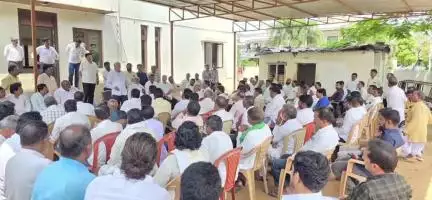 ಶಹಾಪುರ: ಜೂ.14 ರಂದು ಯಾದಗಿರಿ ನಗರಕ್ಕೆ ಮುಖ್ಯಮಂತ್ರಿ ಸಿದ್ದರಾಮಯ್ಯ ಆಗಮನ, ನಗರದ ಸಚಿವರ ಕಚೇರಿಯಲ್ಲಿ ಮುಖಂಡರ ಸಭೆ