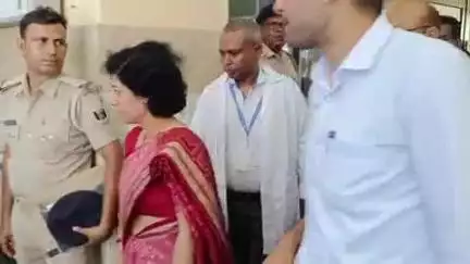 बिहार: भारत सरकार के स्वास्थ्य एवं परिवार कल्याण मंत्रालय के अपर सचिव ने मॉडल अस्पताल का निरीक्षण किया