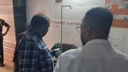 तालबेहट: सुनौरी के मजरा खदरी में अज्ञात कारणों से महिला ने किया विषाक्त पदार्थ का सेवन, हालत गंभीर, जिला मेडिकल कॉलेज रेफर