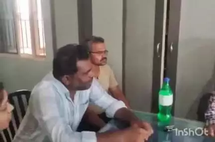 માંગરોળ: વાંકલ  ગ્રામ પંચાયતની ચૂંટણીમાં સરપંચ ના ઉમેદવારો સાથે ચૂંટણી અધિકારીએ બેઠક યોજી શાંતિપૂર્ણ ચૂંટણી અંગે માર્ગદર્શન આપ્યુ