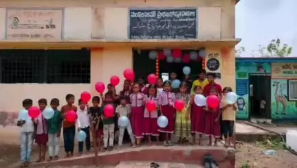 అసిఫాబాద్: ఆసిఫాబాద్ జిల్లాలో ప్రారంభమైన పాఠశాలలు