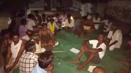 धनोरा: धनोरा के सुकतरा गांव में शराबबंदी को लेकर ग्रामीणों ने की बैठक