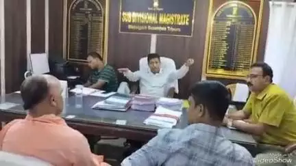 বিশালগড়: রথযাত্রা অনুষ্ঠান নিয়ে বিশালগড় মহকুমা শাসক কার্যালয়ে বিভিন্ন দপ্তরের আধিকারিকদের নিয়ে অনুষ্ঠিত হয় গুরুত্বপূর্ণ বৈঠক