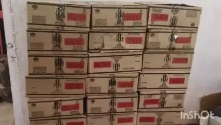 सिमरी: दुबौली-गंगौली मार्ग पर पुलिस ने एक कार से 30 कार्टून शराब बरामद की, तस्कर फरार