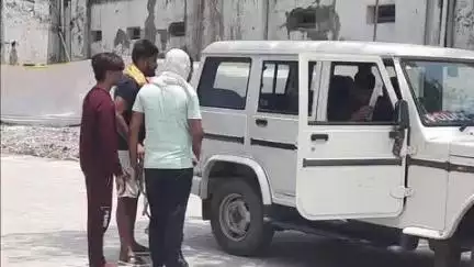 बिहार: साइबर थाना पुलिस ने भातू बीघा गांव से तीन साइबर फ्रॉड को किया गिरफ्तार, लैपटॉप व मोबाइल बरामद