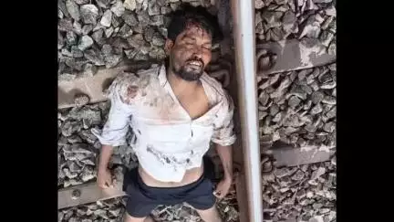 మరువపల్లి గ్రామ సమీపంలో రైలు కిందపడి వ్యక్తి మృతి