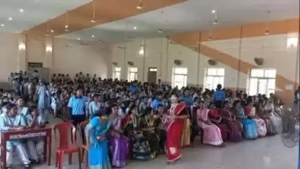 ধর্মনগর: ধর্মনগর সরকারি বালিকা বিদ্যাললয়ে অনুষ্ঠিত হল মেগা স্বাস্থ্য শিবির, উপস্থিত জেলা শিক্ষা আধিকারিক সহ অন্যান্যরা