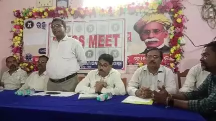ବାଲେଶ୍ବର ମ୍ୟୁନିସିପାଲଟି: ଦୁଇ ନମ୍ବର ହଲ ଠାରେ ଓକିଲ ଓ ଆଇଏଏସ ଙ୍କ ବିବାଦ ନେଇ,ବାର ଆସୋସିଏସନ୍ ପକ୍ଷରୁ ସାମ୍ବାଦିକ ସମ୍ମିଳନୀ।