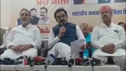छिंदवाड़ा नगर: प्रधानमंत्री के 11 साल पूरे होने पर भाजपा कार्यालय में प्रभारी मंत्री राकेश सिंह ने गिनाई उपलब्धियां