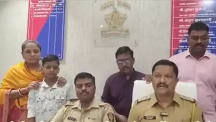 बार्शी: १३ वर्षाचा अल्पवयीन मुळगा सापडला; शहर पोलीस ठाण्यात पोलीस निरीक्षक बालाजी कुकडे यांची माहिती