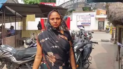 पूरनपुर: गांव पड़रिया में एक बीघा खेत में लगे यूकेलिप्टस के पेड़ जलाकर किए नष्ट, मुख्यमंत्री से की गई शिकायत