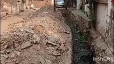 भिवापूर: जनसमस्या#  शहरातील वार्ड नं ३ मध्ये अर्धवट अवस्थेत असलेले नालीबांधकाम लवकरात लवकर करण्याची नागरिकांची मागणी