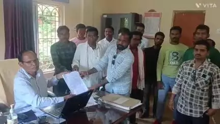 କୋଟପାଡ: ଦଣ୍ଡାବାଡ଼ି ଗାଁ ରେ ଖେଳ ପଡିଆ  ଜାଗା ଚିହ୍ନଟ ପାଇଁ ତହସିଲଦାରକୁ ଦାବୀ ପତ୍ର ପ୍ରଦାନ l
