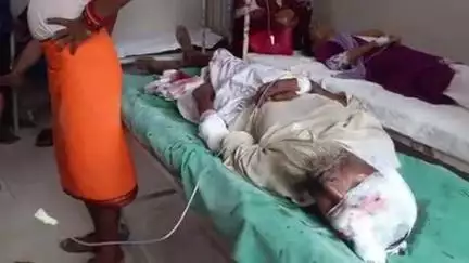 महाराजगंज: कन्नावा के पास साइकिल सवार वृद्ध को बाइक सवार ने मारी जोरदार टक्कर, हालत नाजुक होने पर जिला अस्पताल रेफर