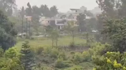 करवीर: कोल्हापूर जिल्ह्याला ऑरेंज अलर्ट जारी; सकाळ पासून ढगाळ वातावरणासह पावसाची हजेरी