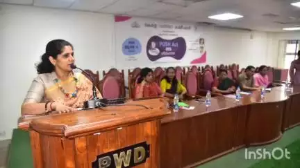 തിരുവനന്തപുരം: തൈക്കാട് പി.ഡബ്ല്യു.ഡി റസ്‌റ്റ് ഹൗസിൽ കേരള വനിതാ കമ്മീഷൻ 'പോഷ് ആക്ട്' സംസ്ഥാനതല ശിൽപശാല സംഘടിപ്പിച്ചു