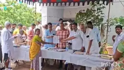 పరిగి: భూ సమస్యల పరిష్కారానికి రెవెన్యూ సదస్సులు ఎంతగానో దోహదపడతాయి: సుల్తాన్పూర్ గ్రామంలో ఎమ్మార్వో ఆనంద్ రావు
