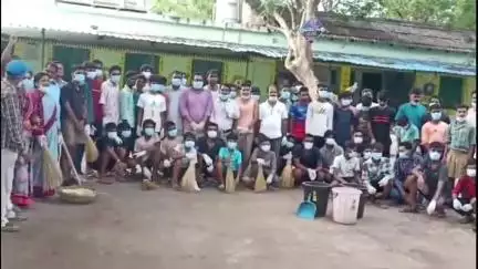 ରେଢାଖୋଲ: ପଡିଆବାହାଲ ମେଡିକାଲ ଠାରେ ସଫେଇ କାର୍ଯ୍ୟକ୍ରମ ଅନୁଷ୍ଠିତ