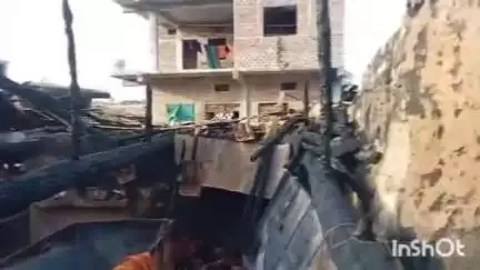 ताल: अरनिया ताल में आगजनी पीड़ित परिवार ने मुआवजे के लिए तहसीलदार को दिया आवेदन