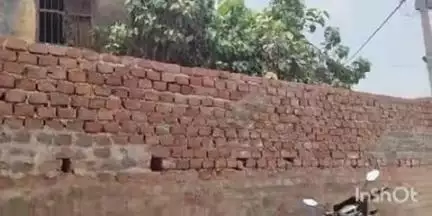 फतुहा: दीदारगंज में पूर्व डिप्टी मेयर की पुश्तैनी जमीन पर भूमाफियाओं द्वारा कब्ज़ा करने का पुत्री ने लगाया आरोप