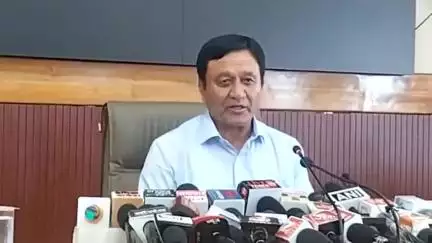 शिमला शहरी: बागवानी मंत्री जगत नेगी ने सेब सीजन को लेकर बैठक का आयोजन किया, तैयारियों का लिया फीडबैक